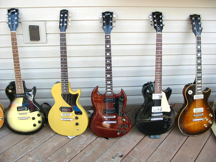 Guit_Family_Gibson.jpg